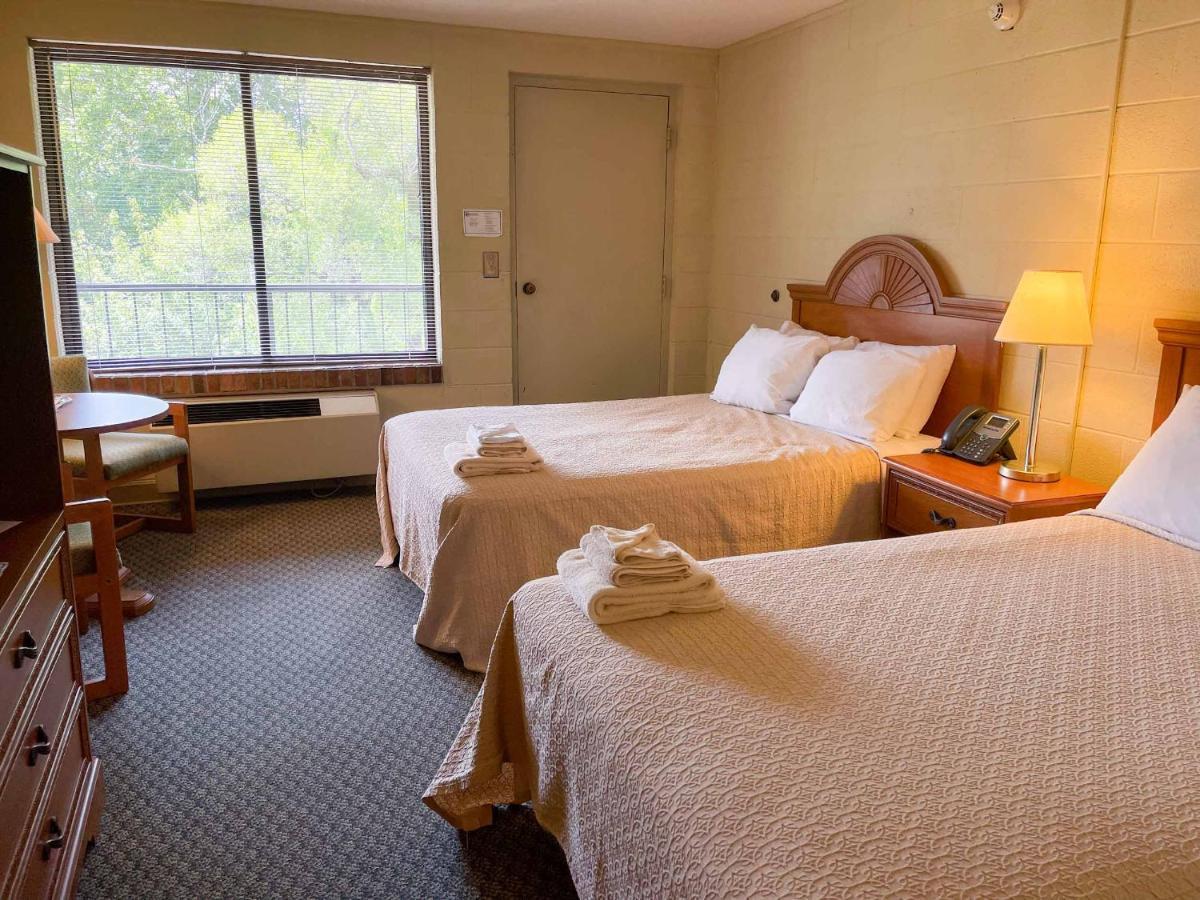 Hillside Lodge Lake Junaluska Екстер'єр фото